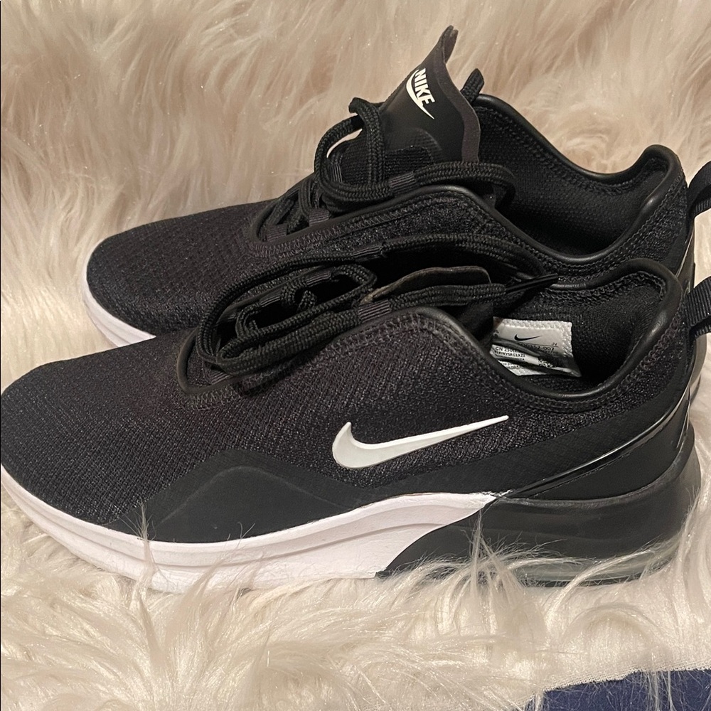 Nike Black and White Athletic Shoes
